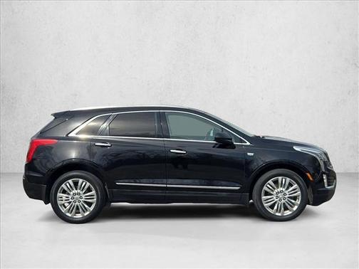 2017 Cadillac XT5 Premium Luxury