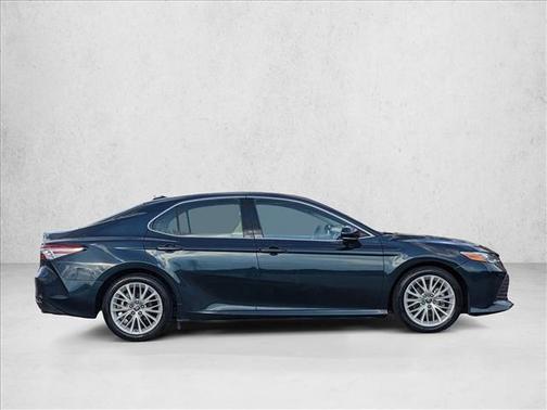 2019 Toyota Camry XLE