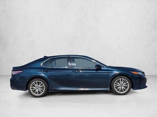 2019 Toyota Camry XLE