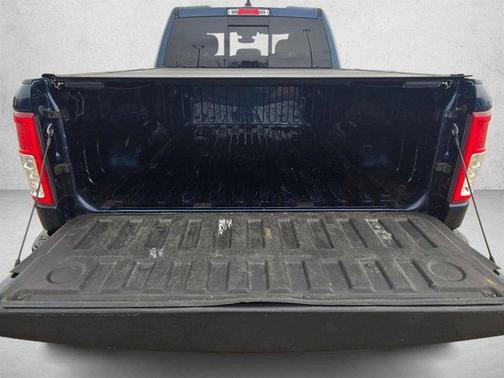 Patriot Blue Pearlcoat 2022 RAM 1500 Big Horn/Lone Star