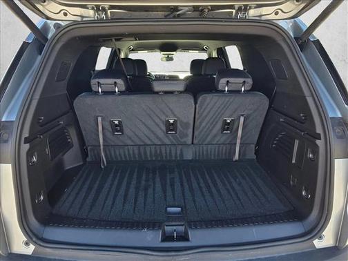 Sterling Gray Metallic 2026 Chevrolet Traverse LT