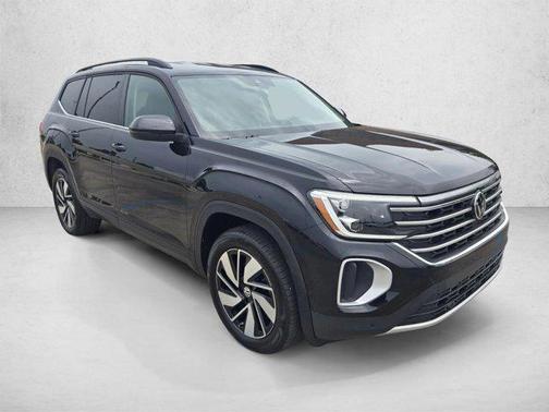 Silver 2026 Volkswagen Atlas 2.0T SE w/Technology 4MOTION