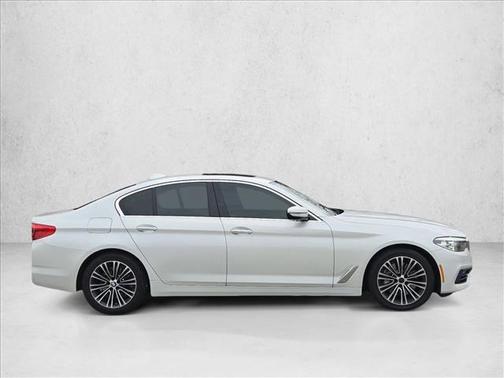 2017 BMW 530 530i