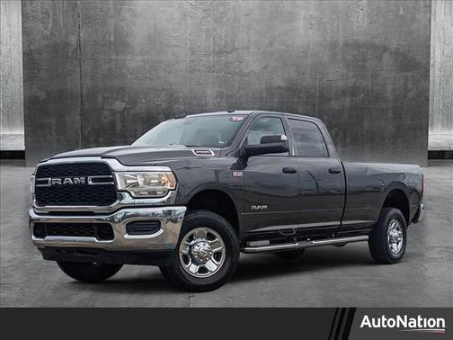 2019 RAM 2500 Tradesman Crew Cab 4x4 8' Box