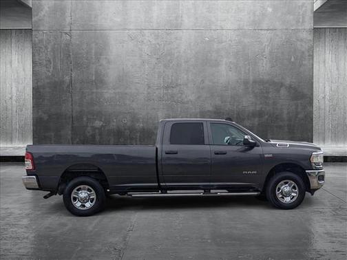 2019 RAM 2500 Tradesman Crew Cab 4x4 8' Box