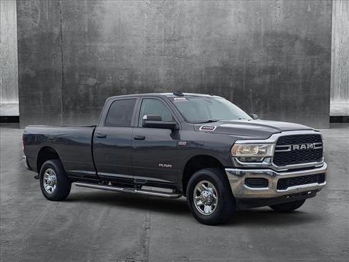 2019 RAM 2500 Tradesman Crew Cab 4x4 8' Box