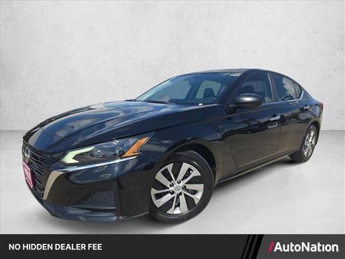 Super Black 2024 Nissan Altima S FWD