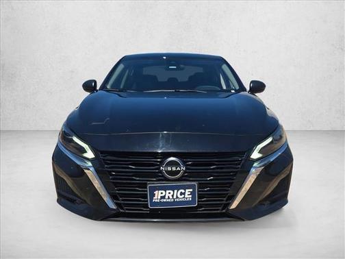 Super Black 2024 Nissan Altima S FWD