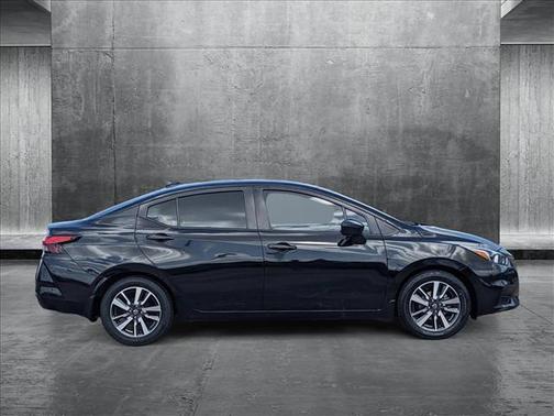2021 Nissan Versa 1.6 SV