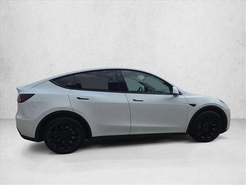 Pearl White Multi-Coat 2021 Tesla Model Y Long Range Dual Motor All-Wheel Drive