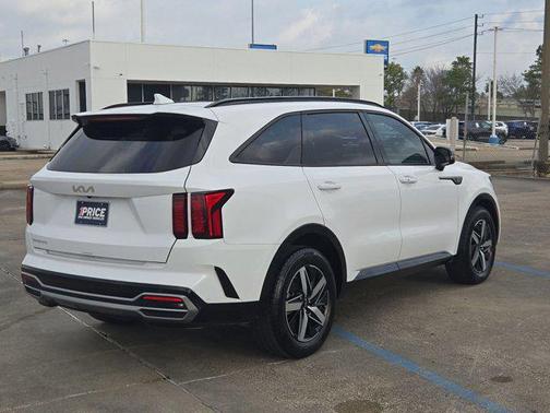 2023 Kia Sorento S