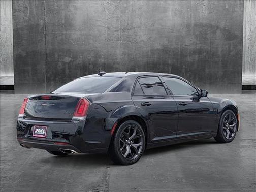 2021 Chrysler 300 S