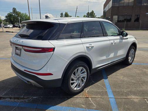 Pristine White Metallic Tri-Coat 2024 Lincoln Corsair Premiere