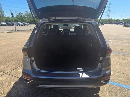 Silver 2025 Volkswagen Taos 1.5T SE