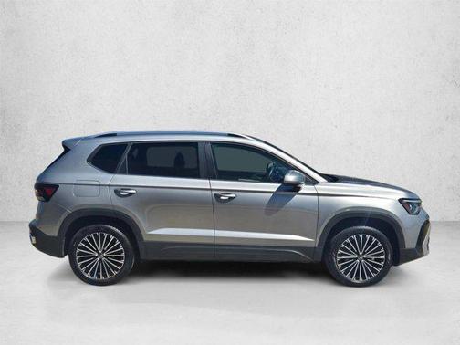 Silver 2025 Volkswagen Taos 1.5T SE