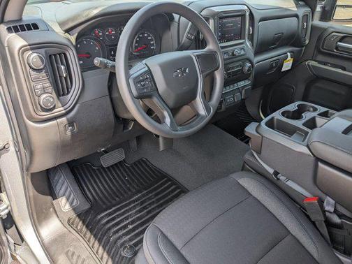 2025 Chevrolet Silverado 2500 Custom