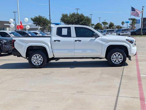 2025 Toyota Tacoma SR