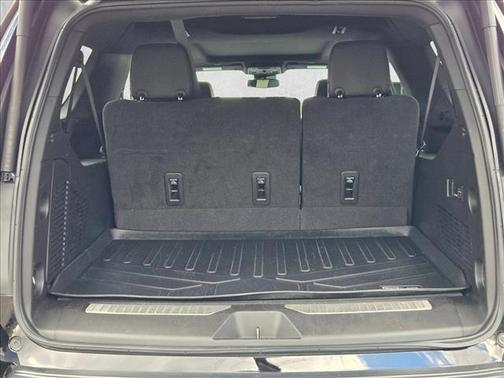 2023 Chevrolet Suburban 4WD Z71