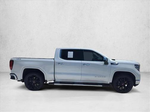 White Frost Tricoat 2024 GMC Sierra 1500 SLT