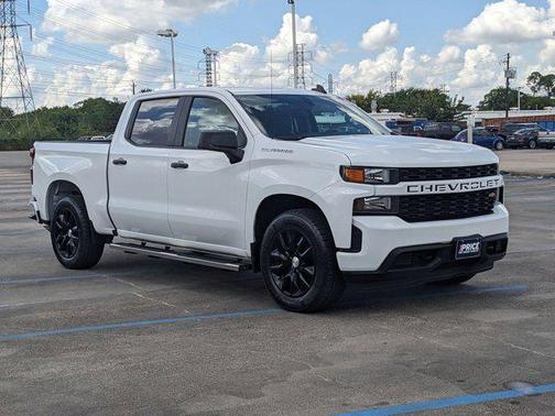 2022 Chevrolet Silverado 1500 Custom