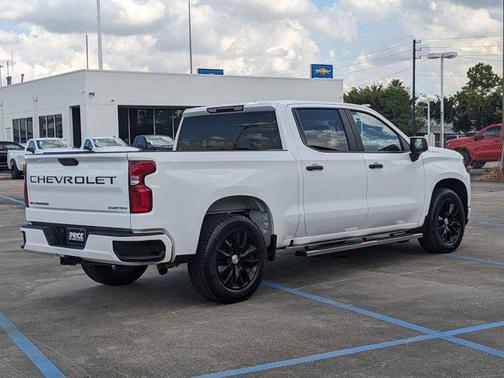 2022 Chevrolet Silverado 1500 Custom