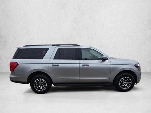 ICONIC SILVER METALLIC 2024 Ford Expedition Max XLT