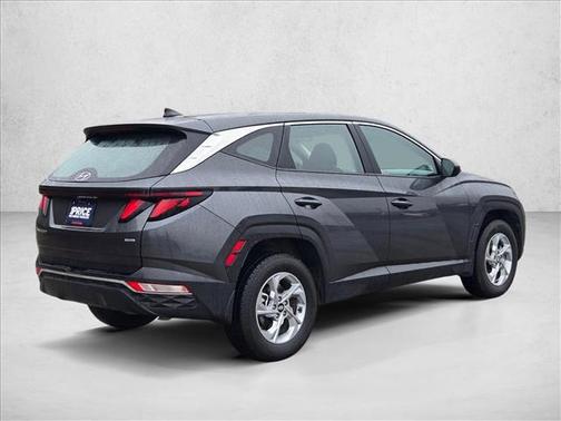 2023 Hyundai TUCSON SE
