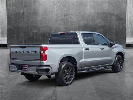 2025 Chevrolet Silverado 1500 Custom