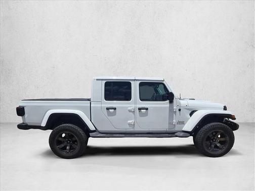 Bright White Clearcoat 2020 Jeep Gladiator Overland