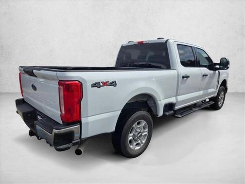 OXFORD WHITE 2025 Ford F-250 XLT