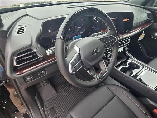 Mosaic Black Metallic 2026 Chevrolet Traverse AWD Z71