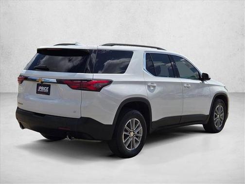 Summit White 2023 Chevrolet Traverse LT Cloth