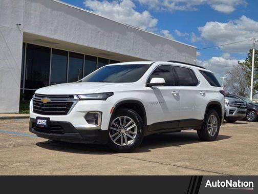 Summit White 2023 Chevrolet Traverse LT Cloth