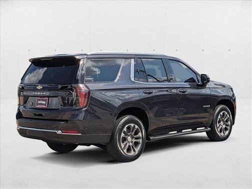 2025 Chevrolet Tahoe LS