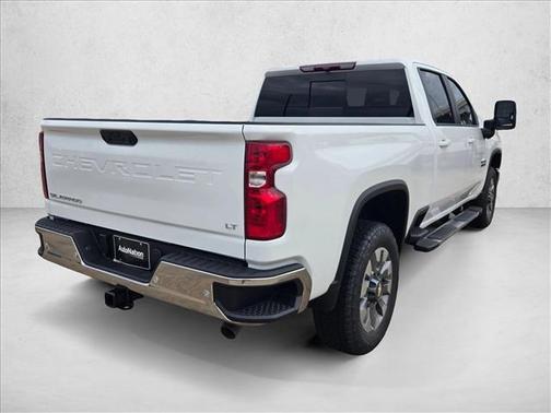 Summit White 2026 Chevrolet Silverado 2500 LT