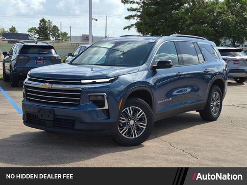 Lakeshore Blue Metallic 2025 Chevrolet Traverse LT