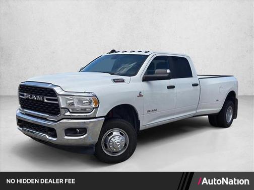 Bright White Clearcoat 2022 RAM 3500 Lone Star Crew Cab 4x4 8' Box