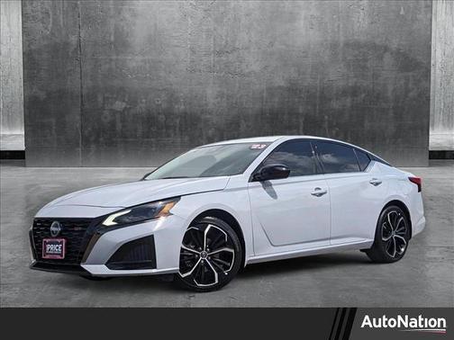 2023 Nissan Altima SR FWD
