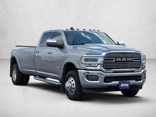 Billet Silver Metallic Clearcoat 2021 RAM 3500 Laramie Crew Cab 4x4 8' Box