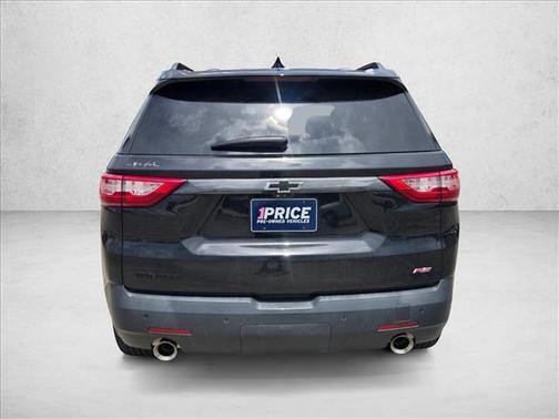 Mosaic Black Metallic 2021 Chevrolet Traverse RS
