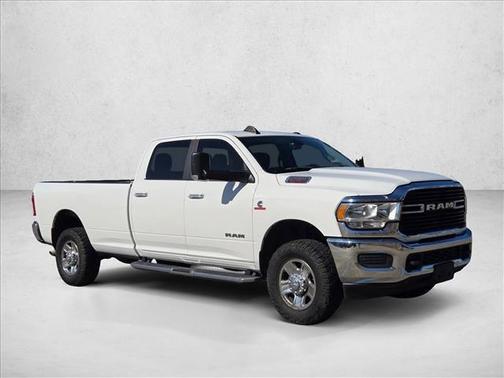 2019 RAM 2500 Big Horn Crew Cab 4x4 8' Box