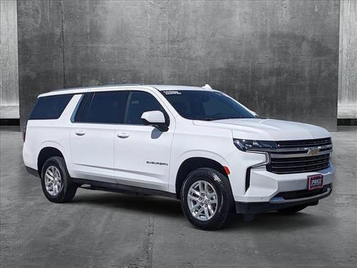 2022 Chevrolet Suburban LT