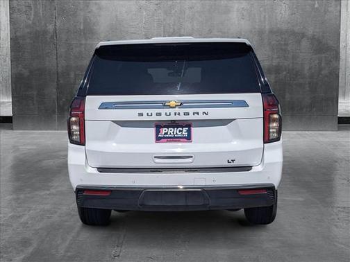 2022 Chevrolet Suburban LT