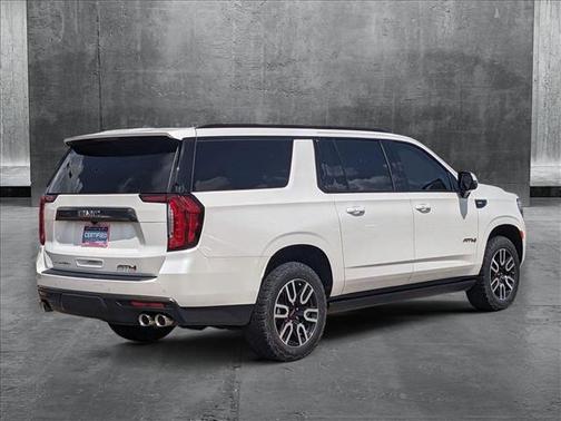 2023 GMC Yukon XL 4WD AT4