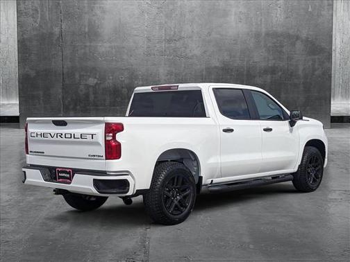 2025 Chevrolet Silverado 1500 Custom