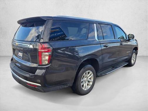 Dark Ash Metallic 2024 Chevrolet Suburban LT