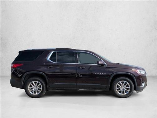 Black Currant Metallic 2018 Chevrolet Traverse LT Cloth