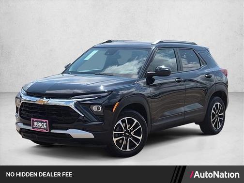 Mosaic Black Metallic 2025 Chevrolet Trailblazer LT
