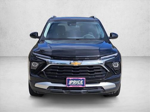 Mosaic Black Metallic 2025 Chevrolet Trailblazer LT