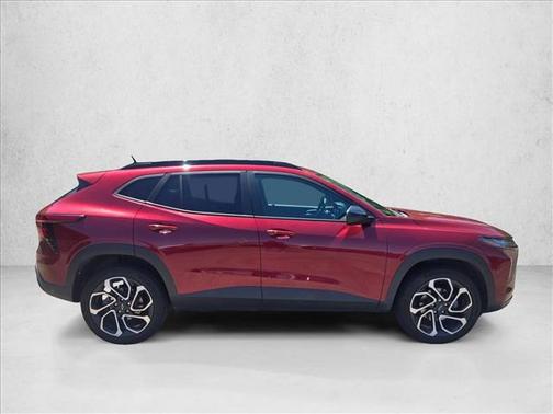 Crimson Metallic 2025 Chevrolet Trax FWD 2RS
